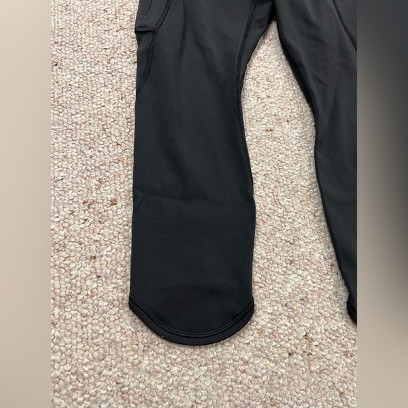 Black athleta crop leggings - Picture 5 of 7